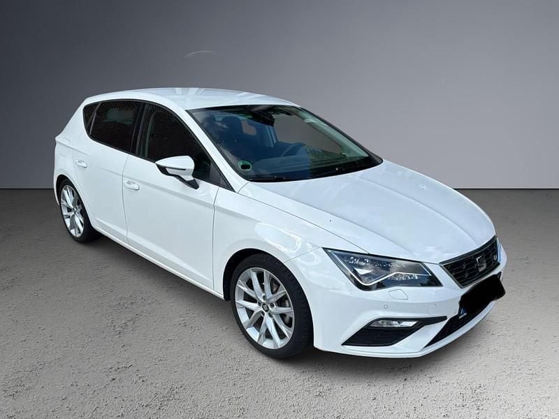 Second-hand Seat Leon FR 150 CP (110 kW) 2019 Alb Berlinǎ