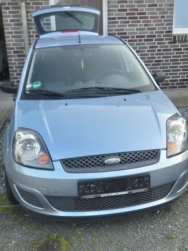 Blau Gebraucht 2007 Ford Fiesta Kleinwagen | 650 € (Superpreis) - Bild 1/4