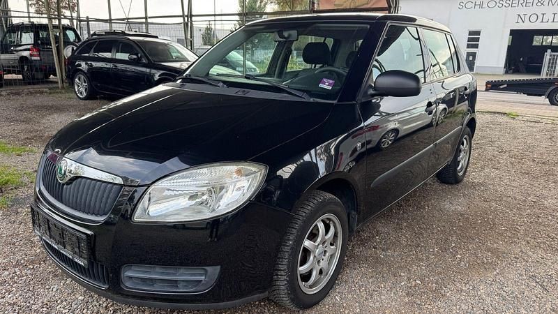 Schwarz Gebraucht 2009 Skoda Fabia Cool Edition Limousine | 2.499 € (Guter Preis) - Bild 1/4