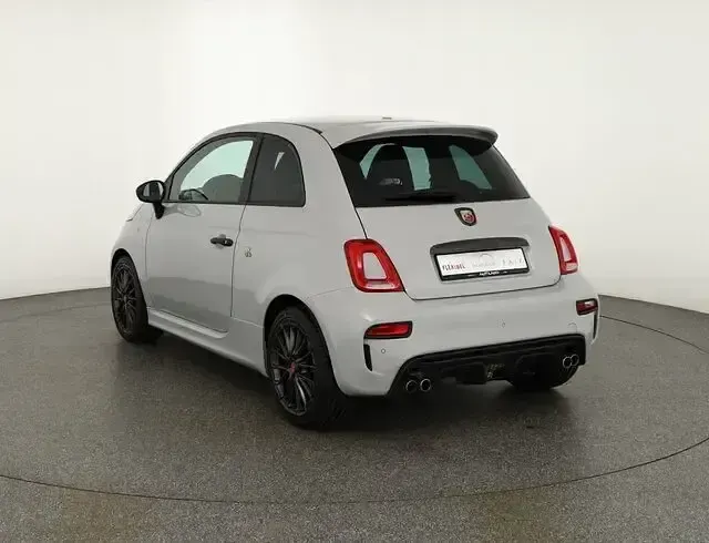 Gebraucht Abarth 695 179 PS (131 kW) 2022 Grau Kleinwagen