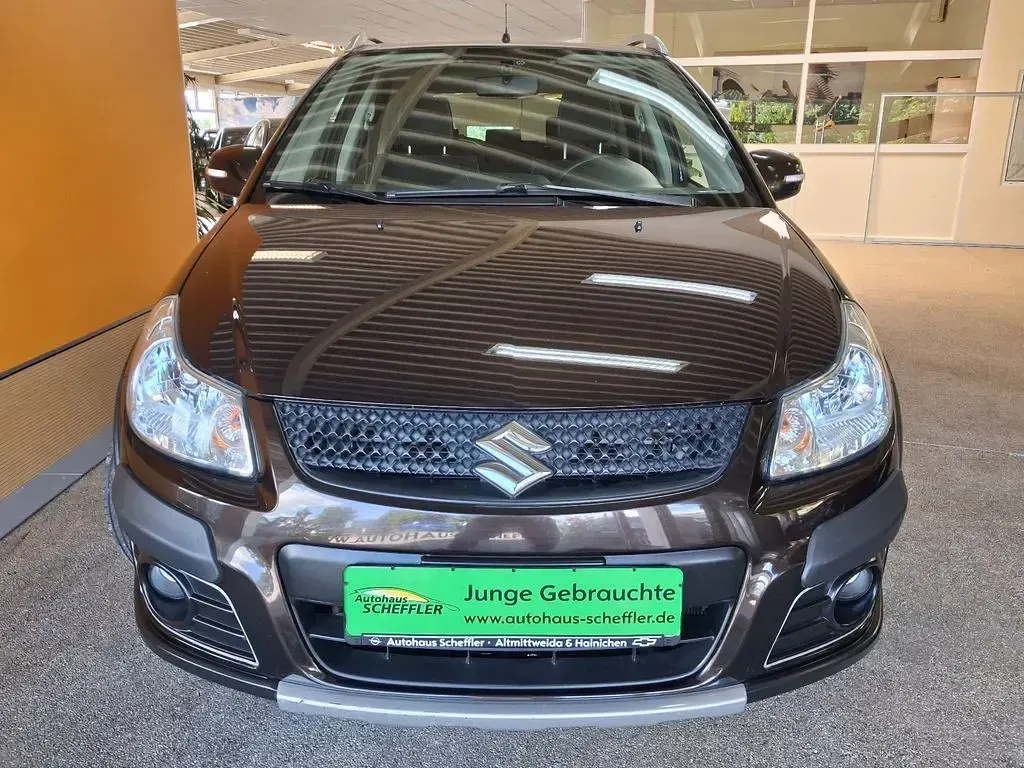 Gebraucht Suzuki SX4 Style 120 PS (88 kW) 2012 Braun SUV