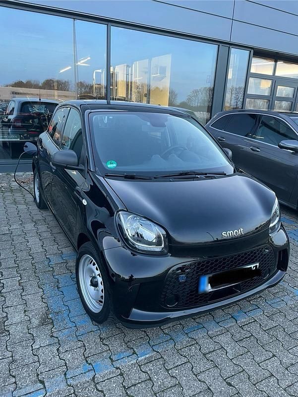 Gebraucht Smart ForFour Electric Drive 60 kW (82 PS) 2021 Schwarz Kleinwagen