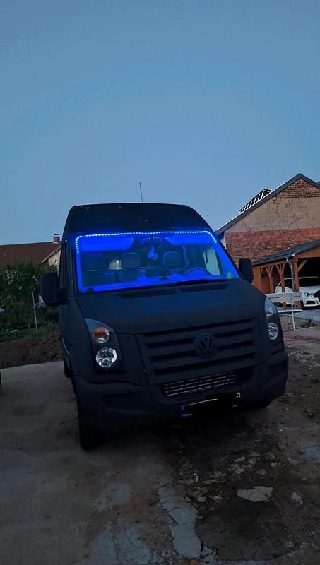 Schwarz Gebraucht 2006 VW Crafter Van | 7.499 € - Bild 1/4