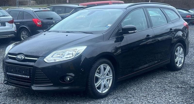 Schwarz Gebraucht 2014 Ford Focus Titanium Kombi | 3.400 € (Superpreis) - Bild 1/4