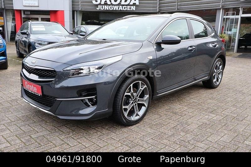 Grau Gebraucht 2020 Kia XCeed Vision SUV | 17.990 € (Guter Preis) - Bild 1/4