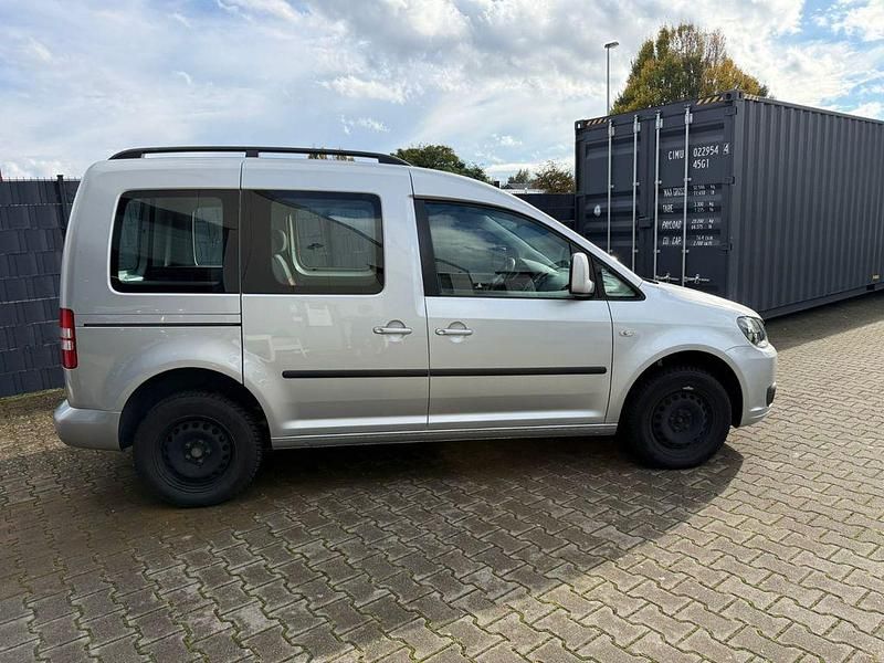 Gebraucht VW Caddy Edition 102 PS (75 kW) 2011 Silber Van / Kleinbus