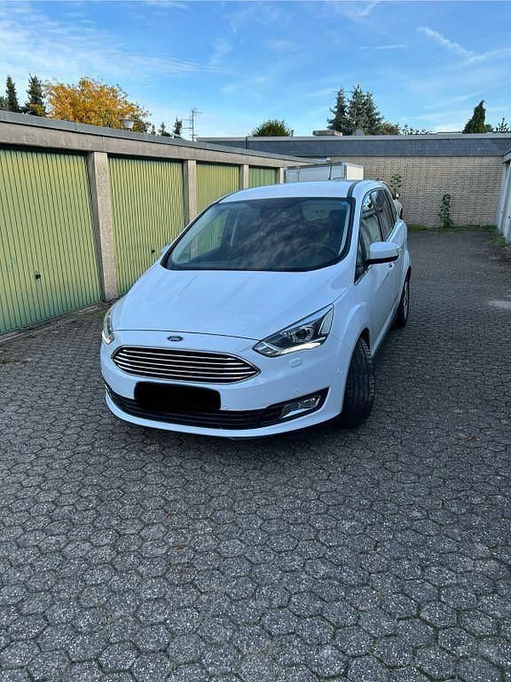 Weiß Gebraucht 2017 Ford Grand C-Max Van / Kleinbus | 13.200 € (Guter Preis) - Bild 1/4