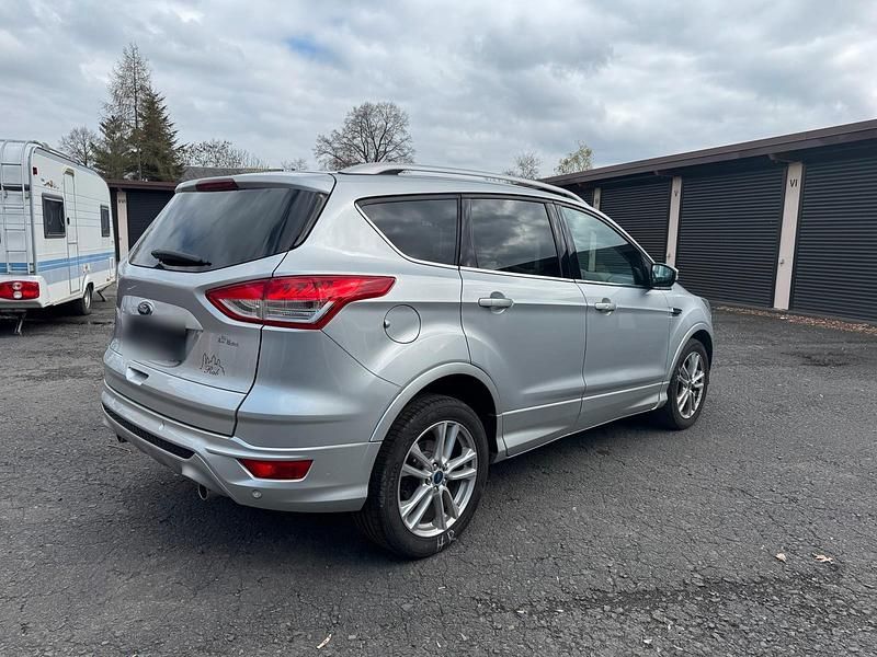 Usata Ford Kuga Titanium 150 CV (110 kW) 2015 Argento SUV