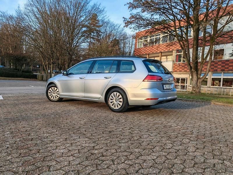 Gebraucht VW Golf VII 110 PS (80 kW) 2018 Kombi