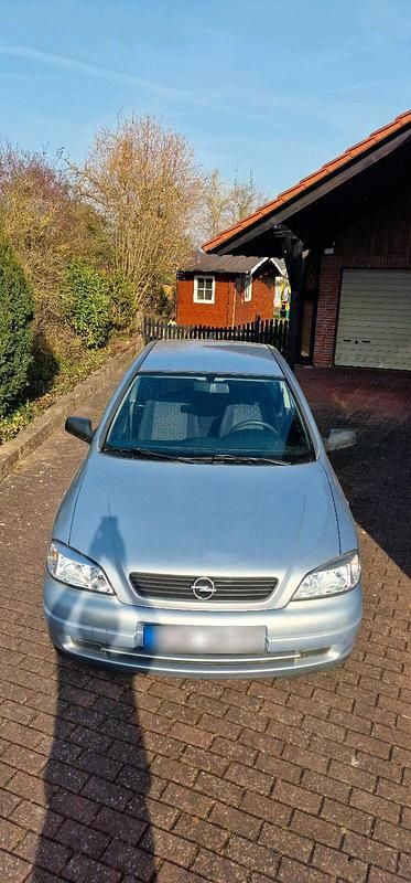 Gebraucht Opel Astra Edition 101 PS (74 kW) 2000 Silber Coupé