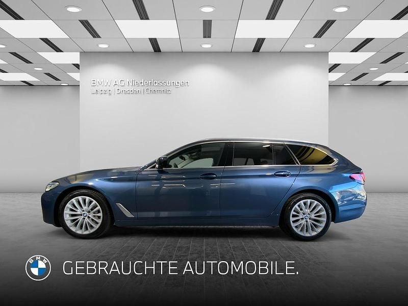 Gebraucht BMW 530 286 PS (210 kW) 2023 Blau Kombi