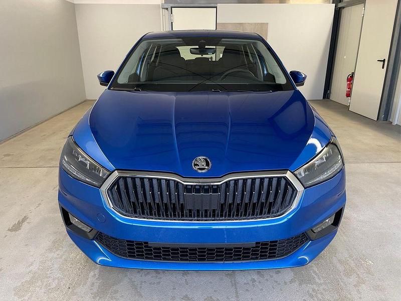 Neu Skoda Fabia Selection 95 PS (69 kW) 2025 [k4k4] energy blau Kleinwagen
