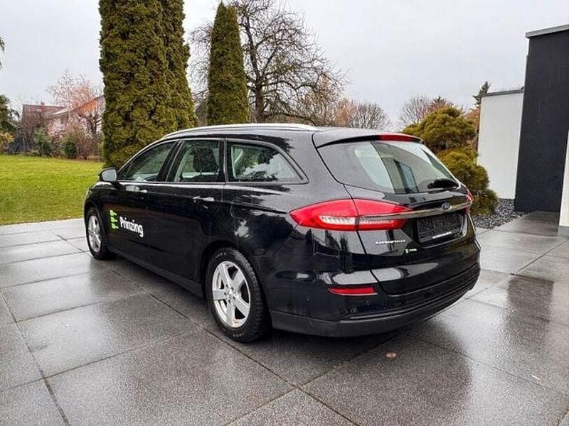 Gebraucht Ford Mondeo 150 PS (110 kW) 2018 Iridiumschwarz metallic Kombi