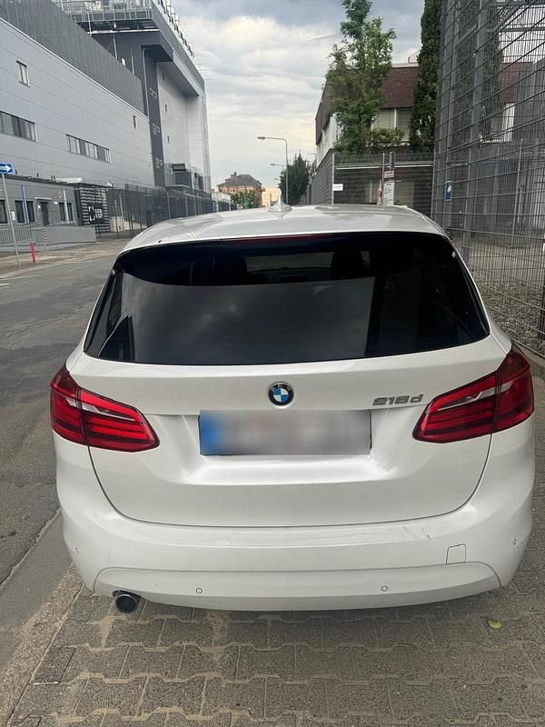 Gebraucht BMW 218 Comfort Edition 2016 Weiß Limousine