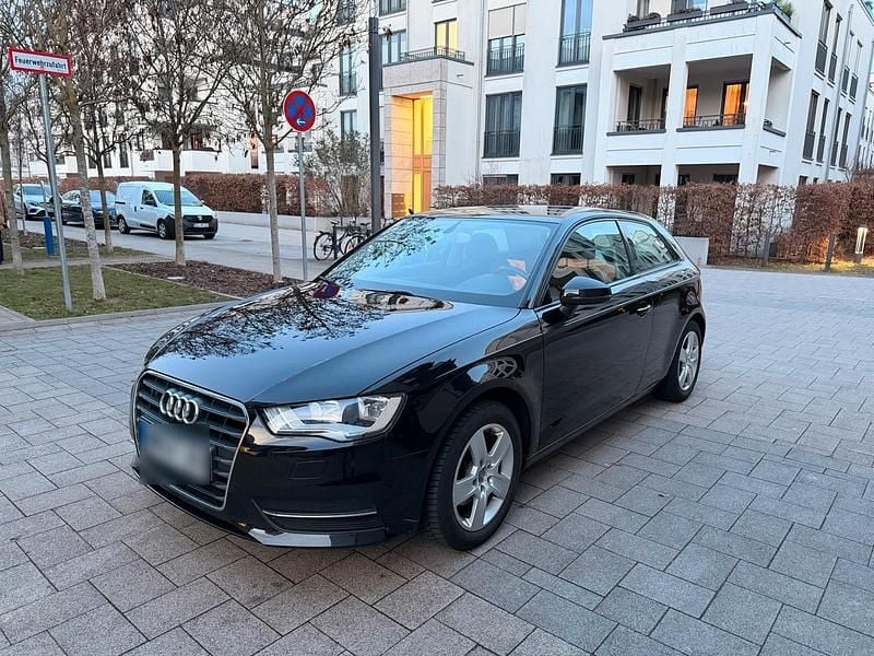 Gebraucht Audi A3 122 PS (89 kW) 2013 Schwarz Kleinwagen