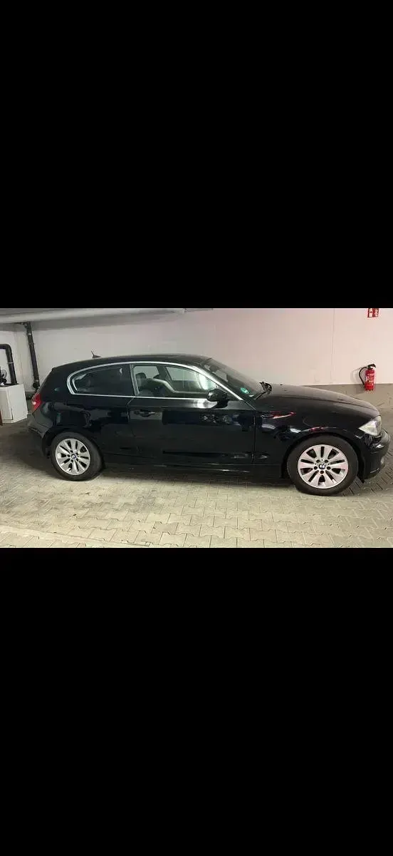 Gebraucht BMW 120 170 PS (125 kW) 2009 Schwarz Kleinwagen