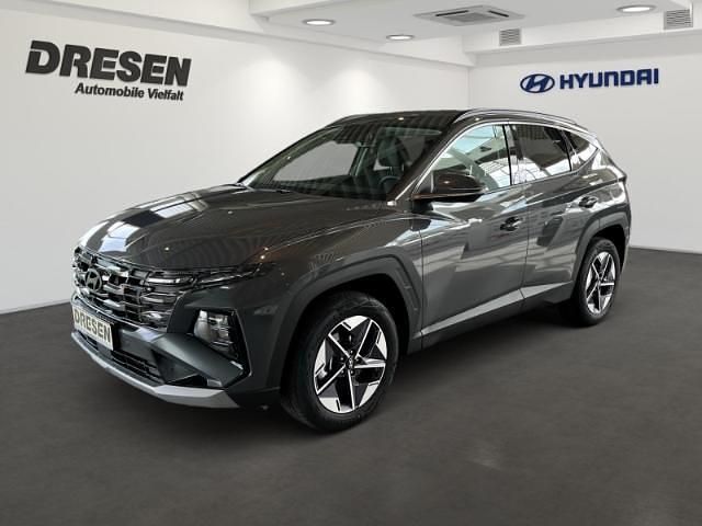 Grau Neu 2025 Hyundai Tucson Trend SUV | 36.790 € (Guter Preis) - Bild 1/4