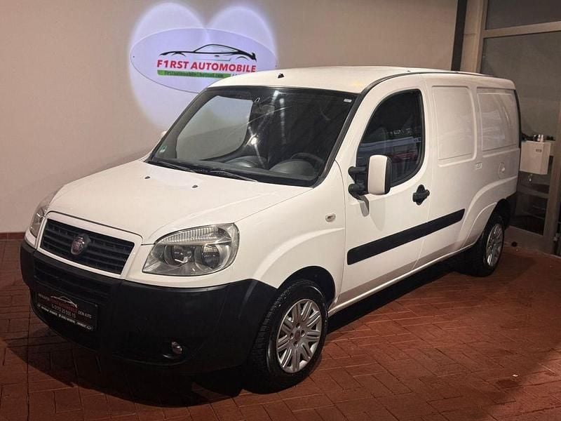 Gebraucht Fiat Doblò 101 PS (74 kW) 2008 Weiß Van / Kleinbus