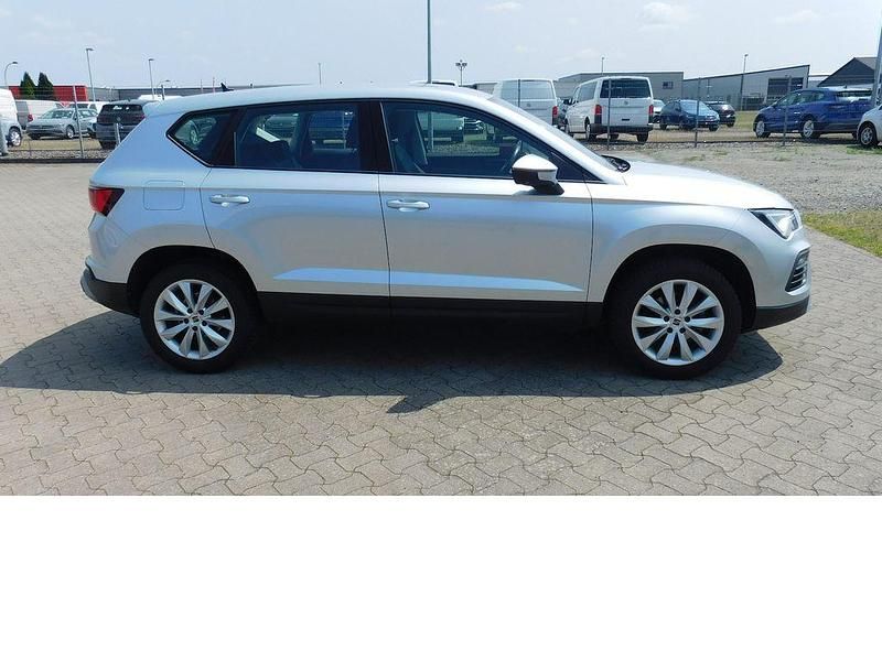 Reflexsilbermet a7w Gebraucht 2024 Seat Ateca Style SUV | 23.990 € (Superpreis) - Bild 1/4
