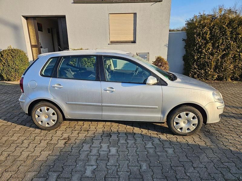 Gebraucht VW Polo Trendline 54 PS (39 kW) 2006 Silber Kleinwagen