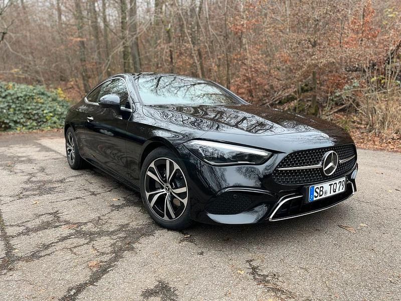 Gebraucht Mercedes CLE200 204 PS (150 kW) 2024 Schwarz Coupé