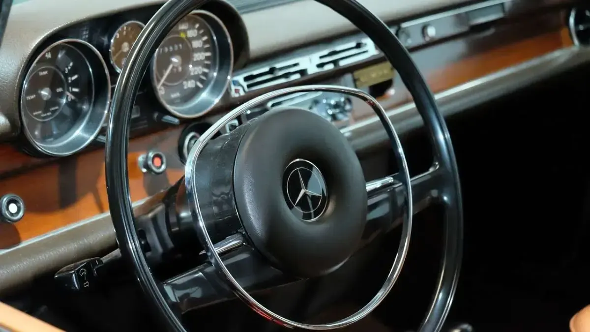 Gebraucht Mercedes 280 SE 299 PS (219 kW) 1971 Grün Limousine