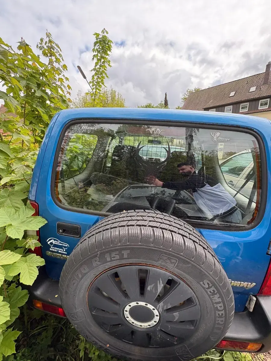 Second-hand Suzuki Jimny 80 CP (58 kW) 2000 Albastru SUV