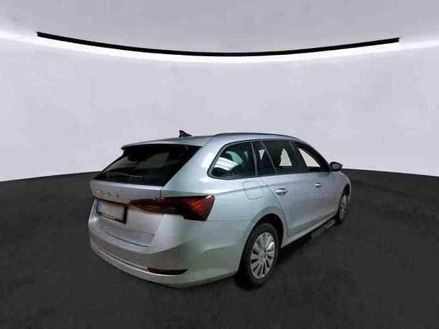 Gebraucht Skoda Octavia Ambition 150 PS (110 kW) 2021 Brillantsilber metallic Kombi