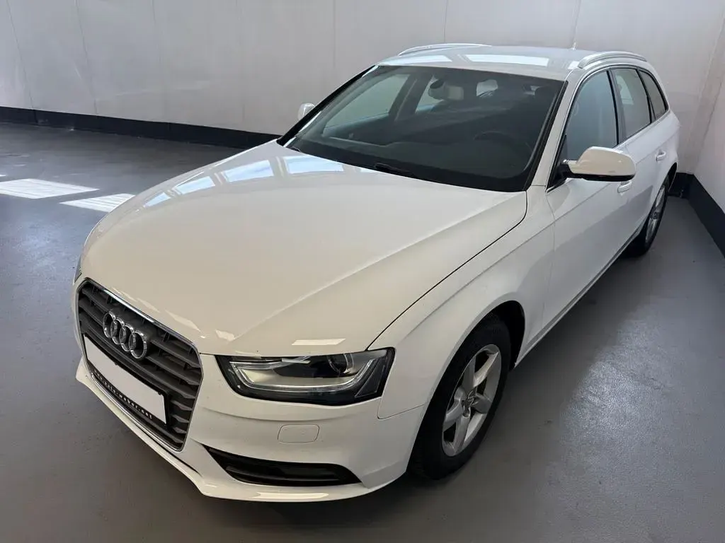 Gebraucht Audi A4 Ambiente 177 PS (130 kW) 2013 Andere Kombi