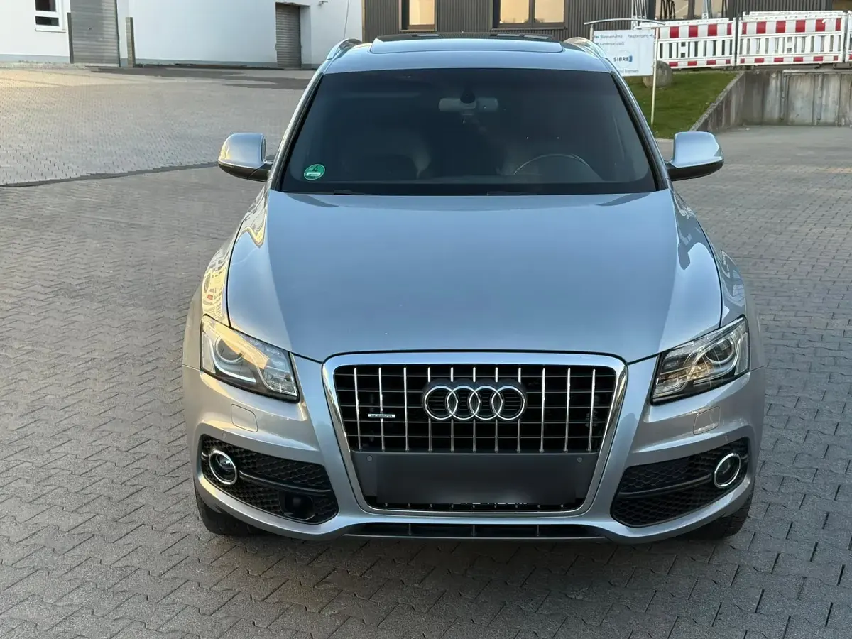 Używany Audi Q5 S-line plus 211 KM (155 kW) 2009 Szary SUV