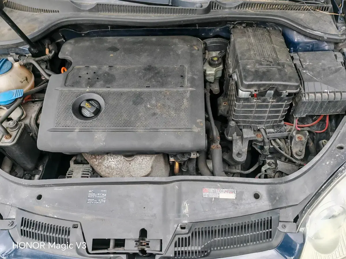 Usata VW Golf IV 75 CV (55 kW) 2005 Blu Berlina