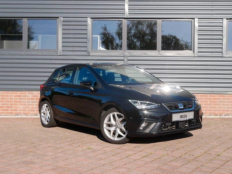 Schwarz Gebraucht 2021 Seat Ibiza Beats Kleinwagen | 16.490 € (Fairer Preis) - Bild 1/4