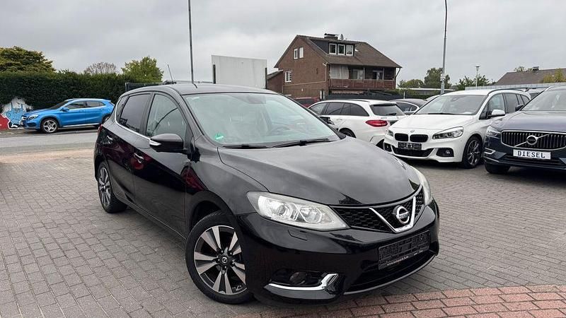 Schwarz (black) Gebraucht 2015 Nissan Pulsar Tekna Limousine | 6.900 € (Guter Preis) - Bild 1/4