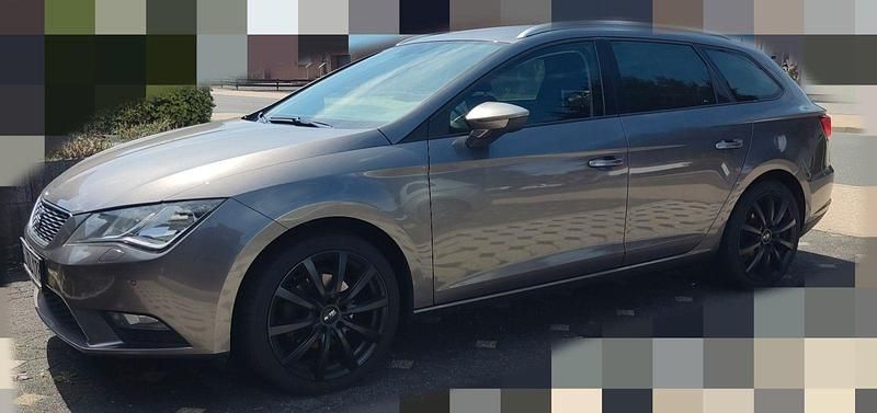 Grau Gebraucht 2014 Seat Leon ST Style Kombi | 4.800 € (Guter Preis) - Bild 1/4