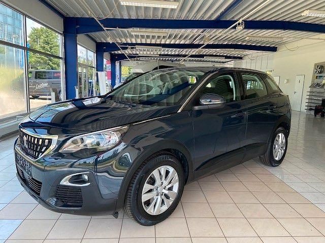 Grau Gebraucht 2019 Peugeot 3008 Active Limousine | 15.900 € (Fairer Preis) - Bild 1/4