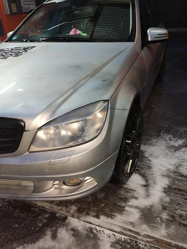 Gebraucht Mercedes C200 136 PS (100 kW) 2010 Silber Kombi