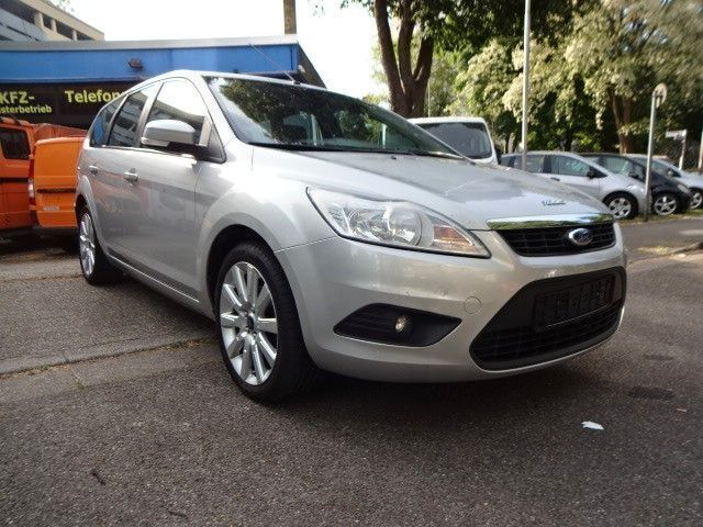 Silber Gebraucht 2008 Ford Focus Style Limousine | 2.999 € (Fairer Preis) - Bild 1/4