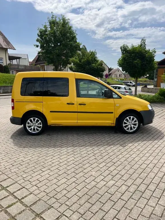 Gebraucht VW Caddy 75 PS (55 kW) 2007 Gelb Van / Kleinbus