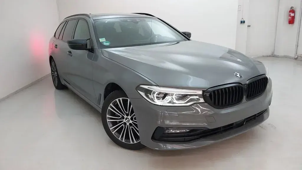 Gebraucht BMW 530 Sport Line 265 PS (194 kW) 2017 Grau Limousine