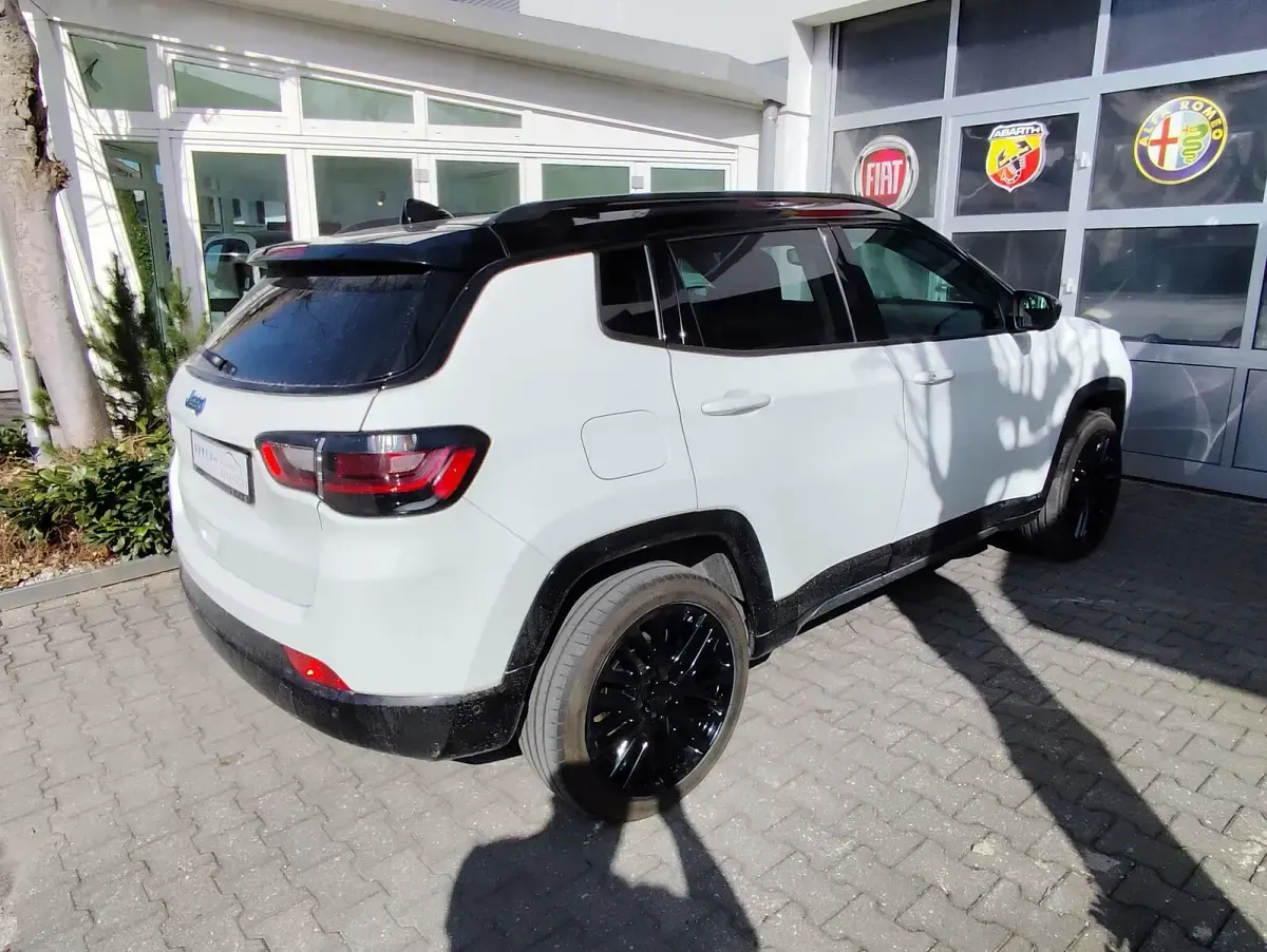 Usado Jeep Compass 241 CV (177 kW) 2023 Blanco SUV
