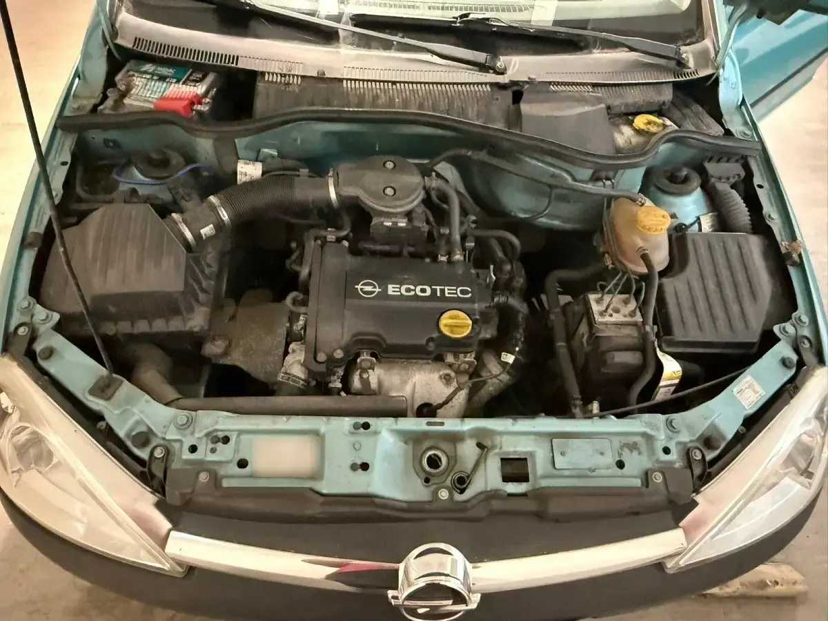 Gebraucht Opel Corsa 58 PS (42 kW) 2002 Andere farben Kleinwagen