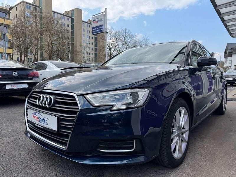 Gebraucht Audi A3 Design 116 PS (85 kW) 2017 Blau Limousine