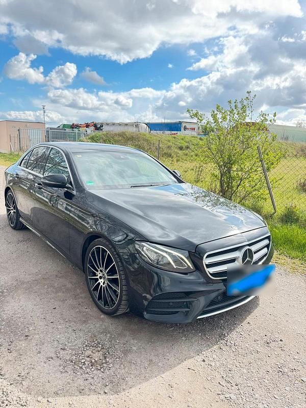 Gebraucht Mercedes E350 286 PS (210 kW) 2018 Schwarz Limousine