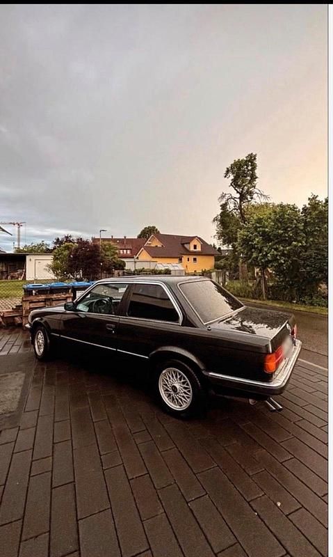 Gebraucht BMW 323 150 PS (110 kW) 1983 Grün Coupé