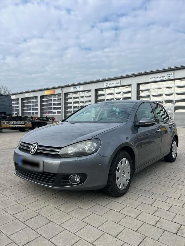 Gebraucht VW Golf VI 122 PS (89 kW) 2011 Grau Kleinwagen