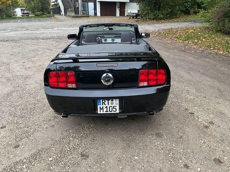 Gebraucht Ford Mustang GT 309 PS (227 kW) 2005 Schwarz Cabrio