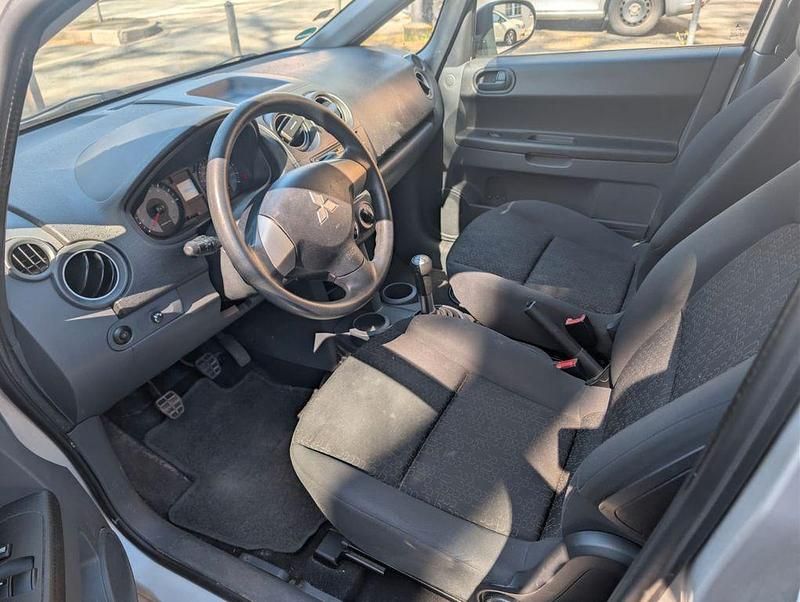 Gebraucht Mitsubishi Colt 75 PS (55 kW) 2009 Silber Kleinwagen