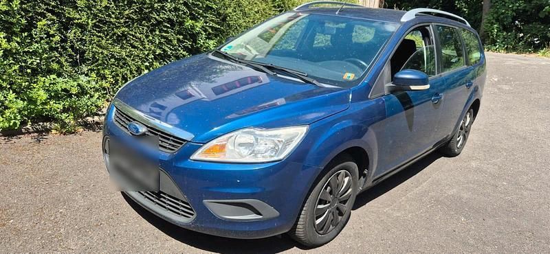 Blau Gebraucht 2009 Ford Focus Kombi | 1.499 € - Bild 1/4