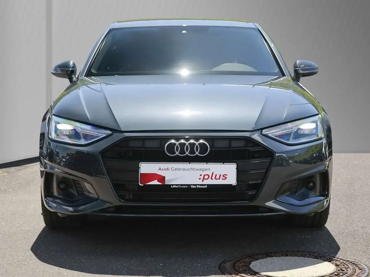 Gebraucht Audi A4 Advanced 204 PS (150 kW) 2022 Manhattangrau metallic Limousine