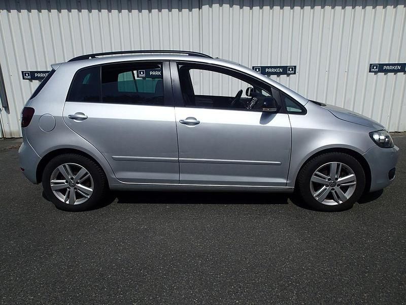 Silber Gebraucht 2012 VW Golf VII Match Limousine | 3.499 € - Bild 1/4